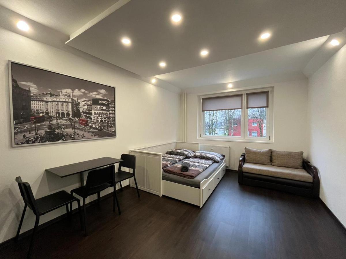 Apartment Charkovska การ์โลวีวารี ภายนอก รูปภาพ